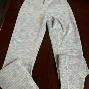 Lululemon Athletica Light Gray Leggings size 6-  Make an Offer!